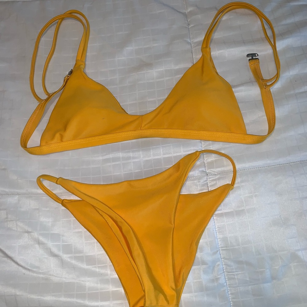 Bathing suit